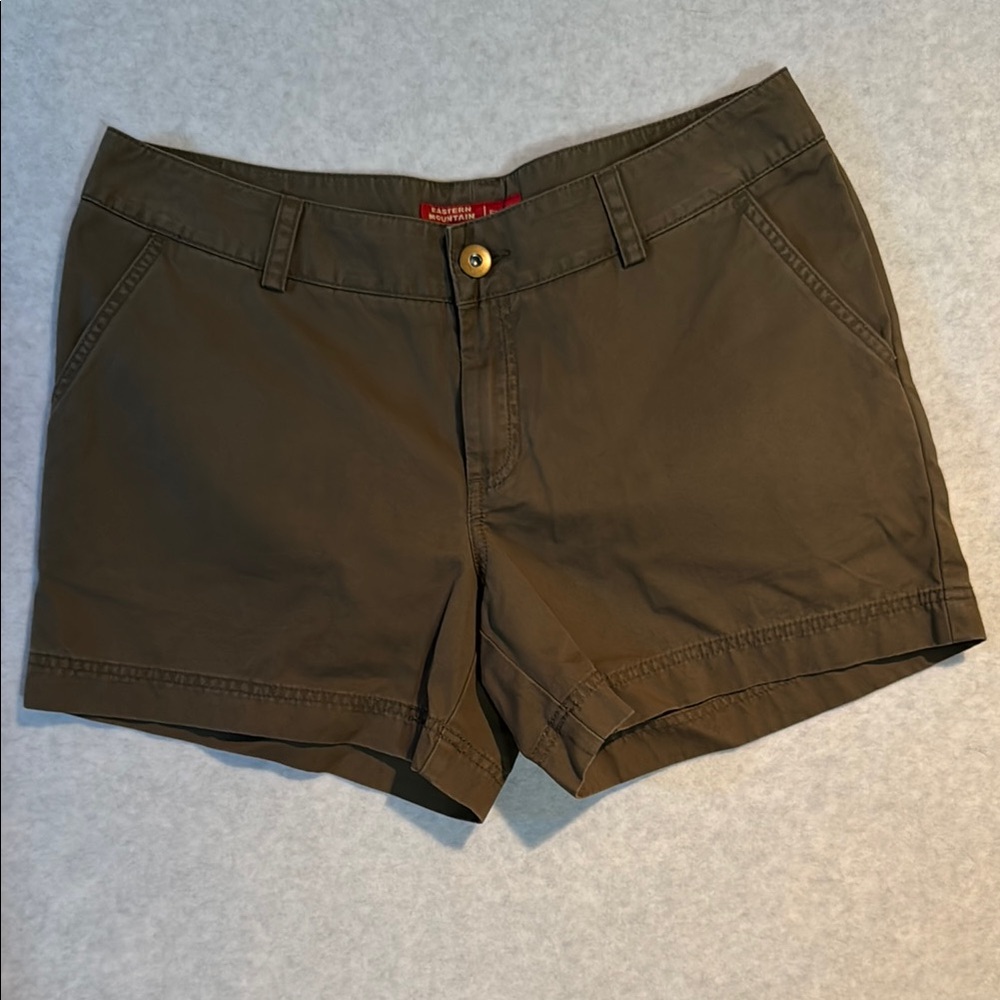 Eastern Mountain Sports khaki shorts